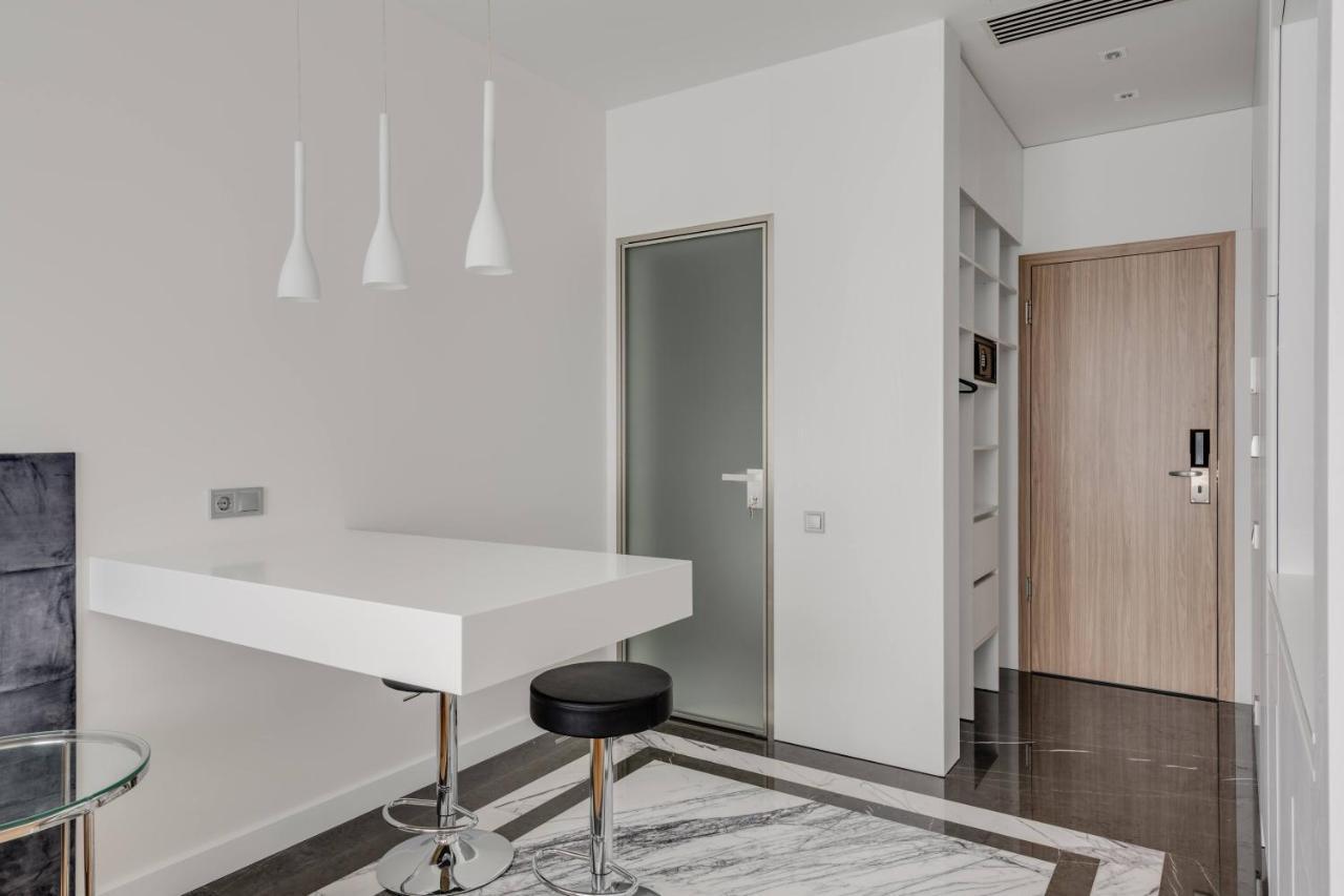 Basis Apartments - Adults Only Kyjev Exteriér fotografie